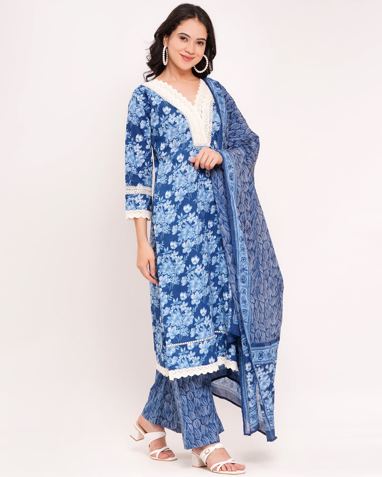 Blue Floral Printed Pure Cotton Suit Set (1840)