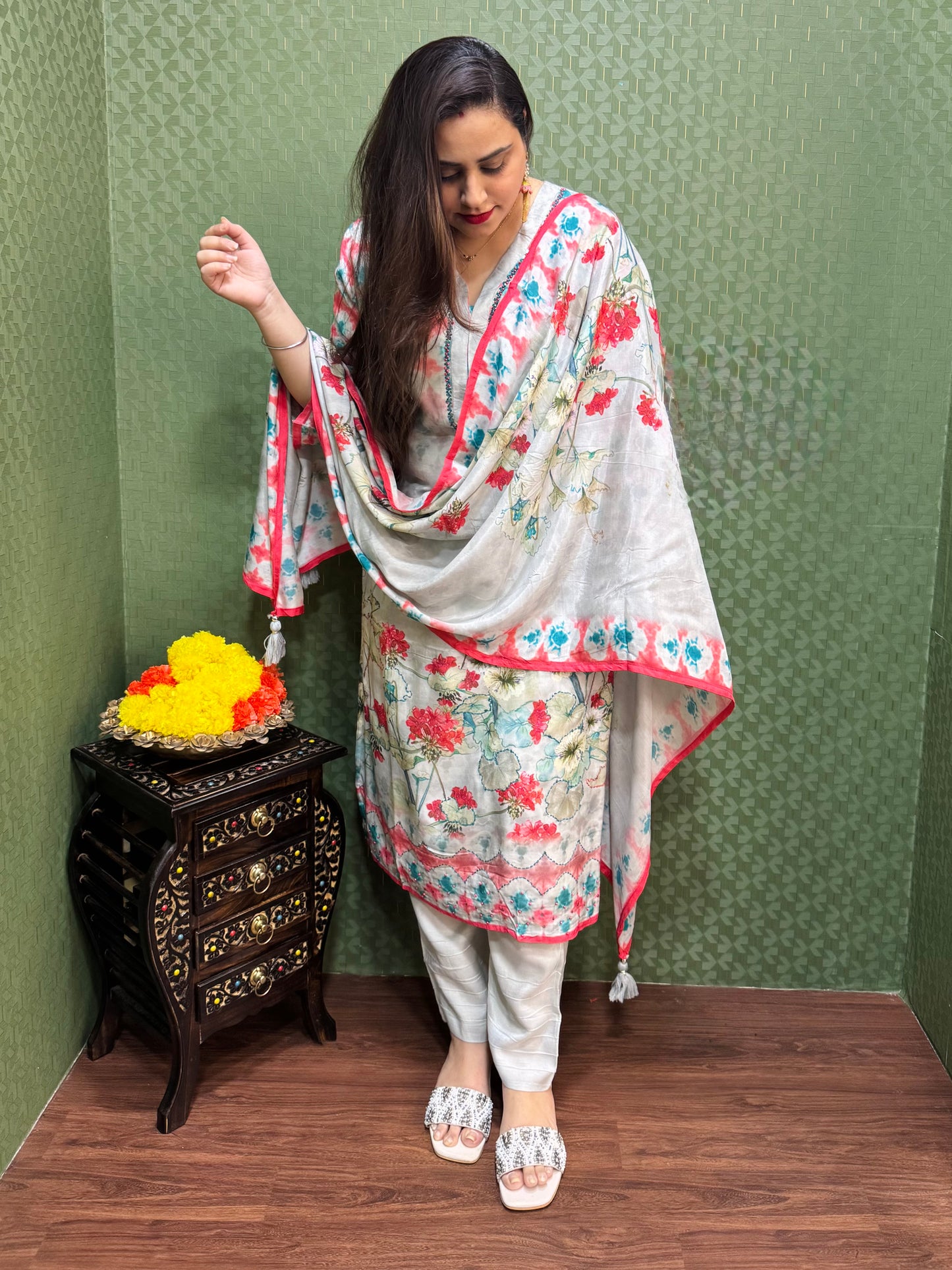 Pure Muslin Grey & Peach Digital Print Suit Set #1765