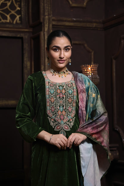 Green Designer Velvet Suit #1732